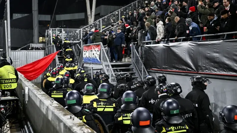 Hoofdafbeelding voor artikel Genk veroordeelt wangedrag…