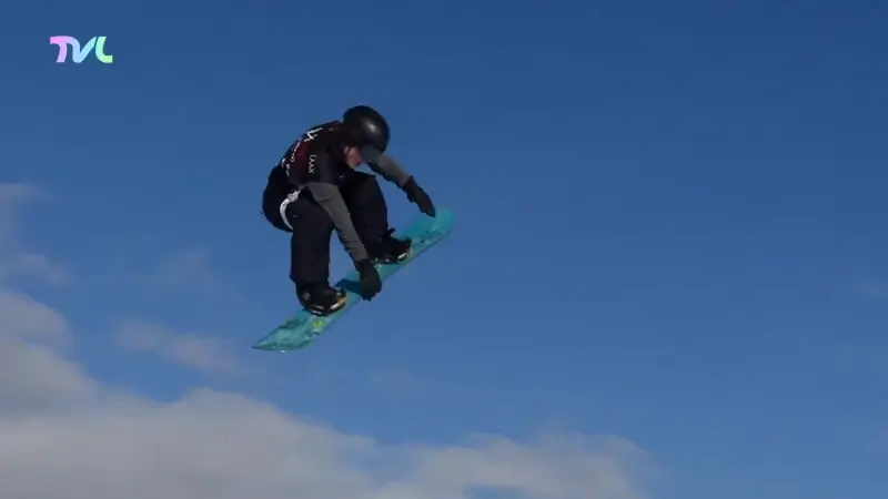 Hoofdafbeelding voor artikel Snowboardtalent Sky Remans…