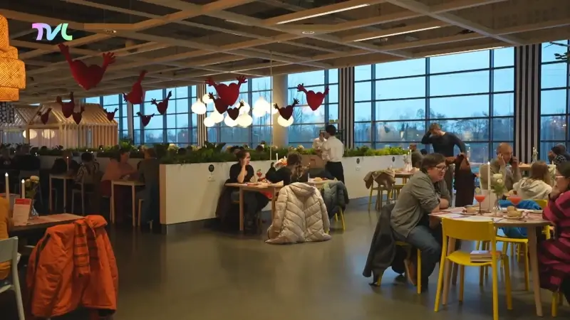 Hoofdafbeelding voor artikel IKEA ontvangt bezoekers voor…