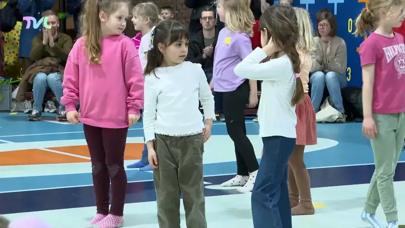 Hoofdafbeelding voor artikel PXL-studenten laten kinderen…