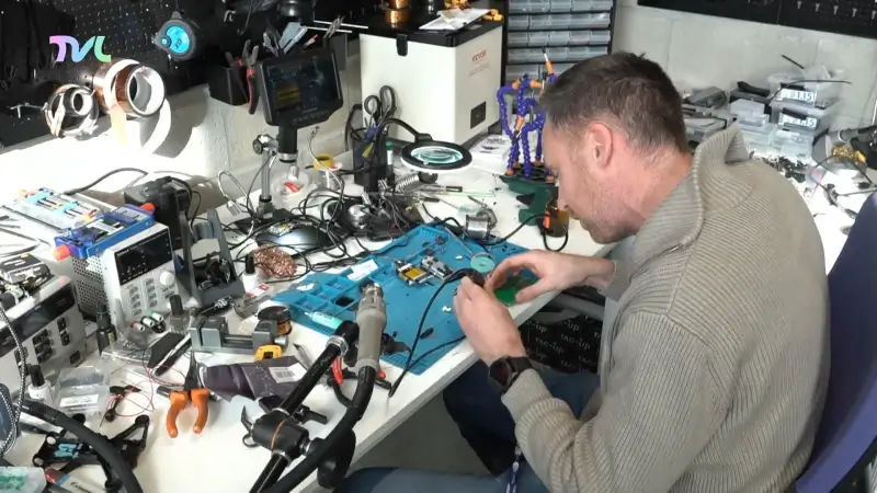 Hoofdafbeelding voor artikel Limburgse drone-expert: "Onmogelijk…