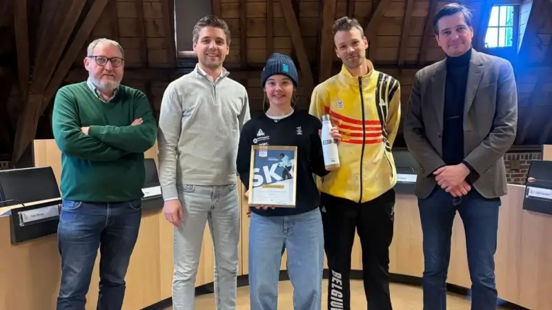 Hoofdafbeelding voor artikel 15-jarige Sky Remans in bloemetjes…