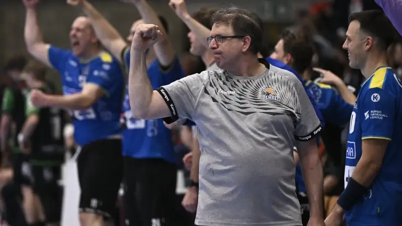 Hoofdafbeelding voor artikel Hubo Handbal haalt coach Luc…