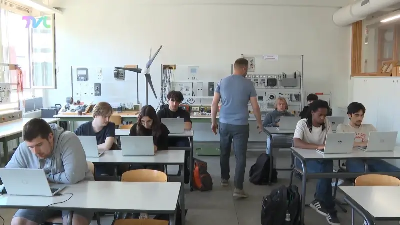 Hoofdafbeelding voor artikel Meer dan de helft van de leerkrachten…