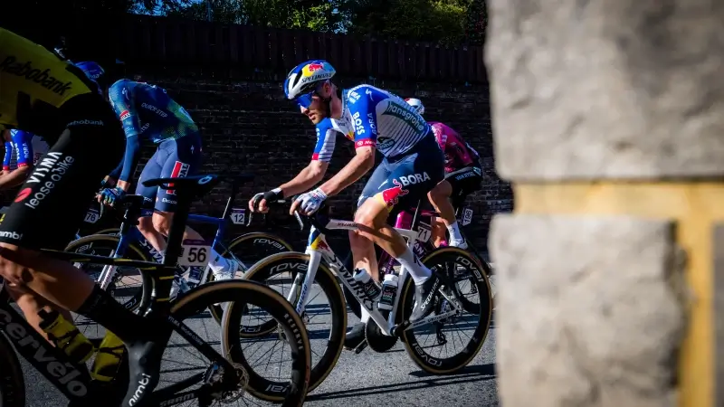 Hoofdafbeelding voor artikel Lommelaar Jordi Meeus sprint…