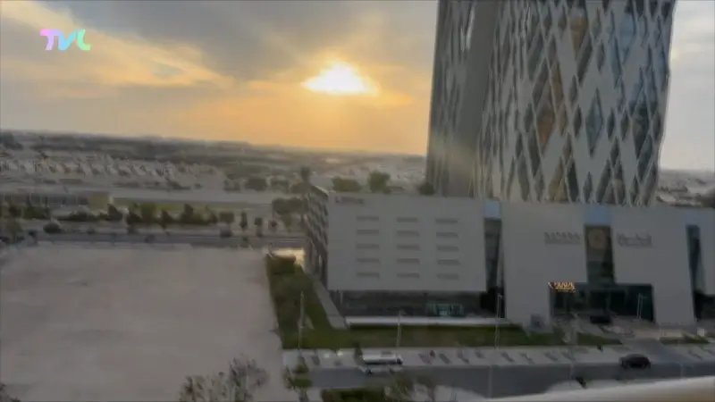 Hoofdafbeelding voor artikel Explosies en lege straten:…