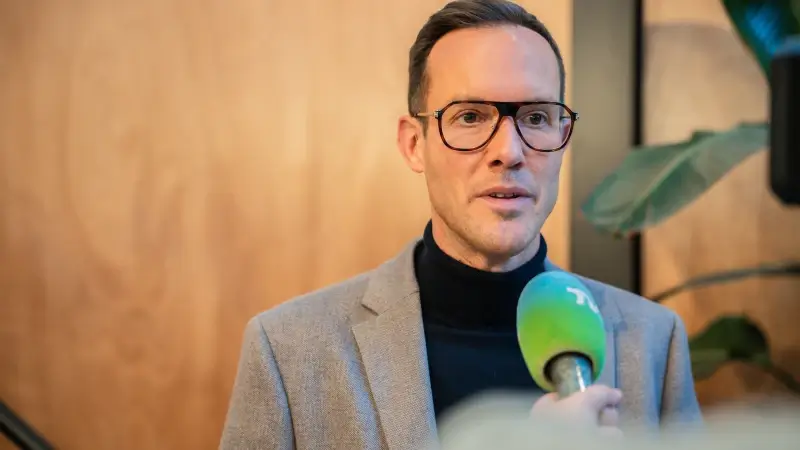 Hoofdafbeelding voor artikel Minister Beenders streng voor…