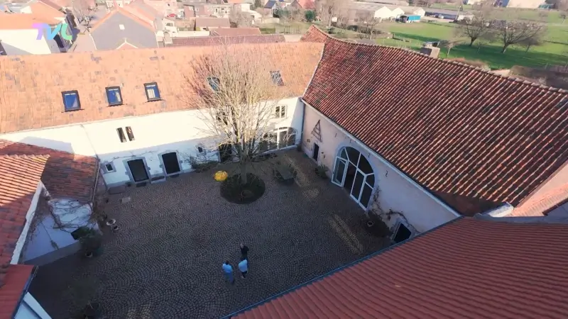 VASTGOEDTIP: Immobus 1 - Vierkantshoeve, Valmeer