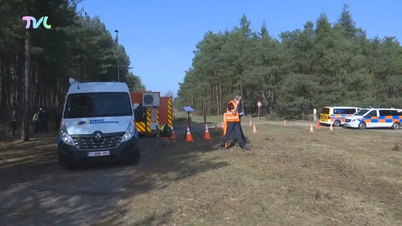 Hoofdafbeelding voor artikel Metaaldetectorist vindt vliegtuigbom…