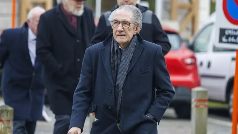 Hoofdafbeelding voor artikel Willy Claes: "Belgi&euml; mag onder…