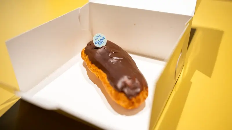 Hoofdafbeelding voor artikel Dag van de Eclair steunt kinderkankeronderzoek:…