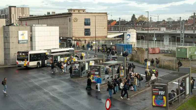 Hoofdafbeelding voor artikel Vier op tien Limburgse bussen…