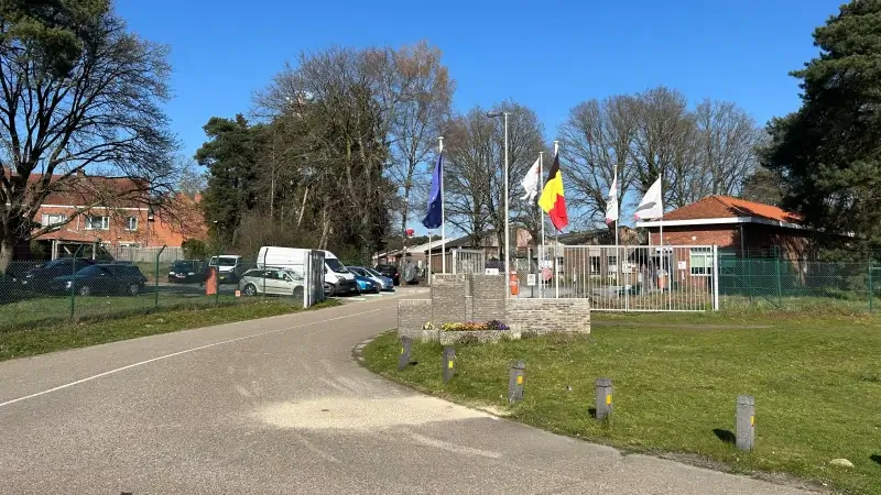 Hoofdafbeelding voor artikel Einde asielzoekerscentrum…