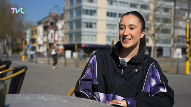 Hoofdafbeelding voor artikel Nina Derwael coacht jonge…