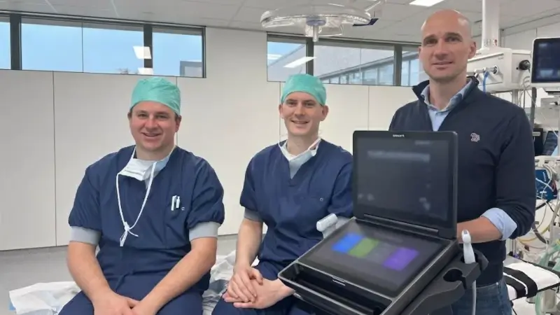 Hoofdafbeelding voor artikel Truiense handchirurgen werken…