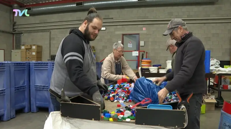 Hoofdafbeelding voor artikel Tongerse mama ziet kind met…