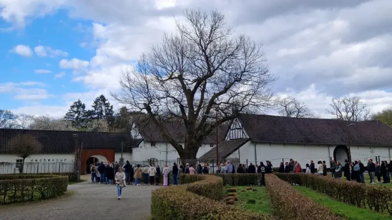 Hoofdafbeelding voor artikel Heel wat mensen nemen afscheid…