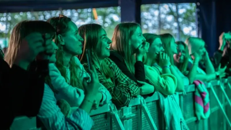 Blues Peer laat jongeren tot 18 jaar gratis binnen