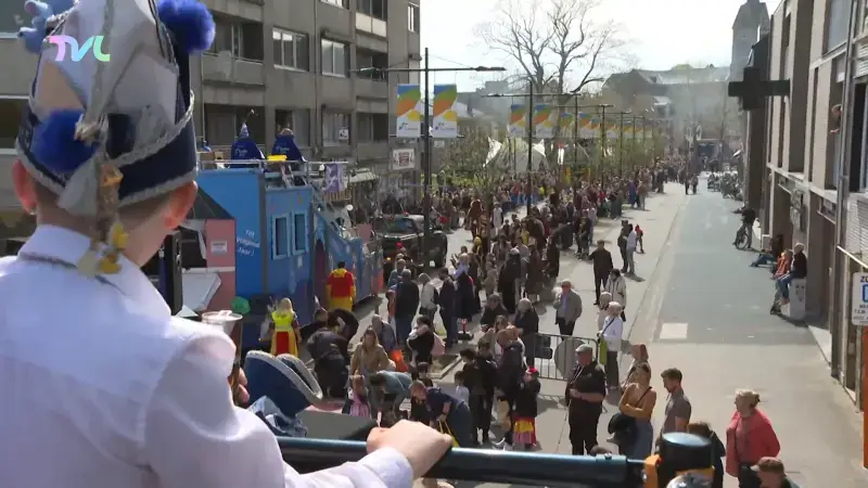 Hoofdafbeelding voor artikel Zon maakt van Lummens carnaval…