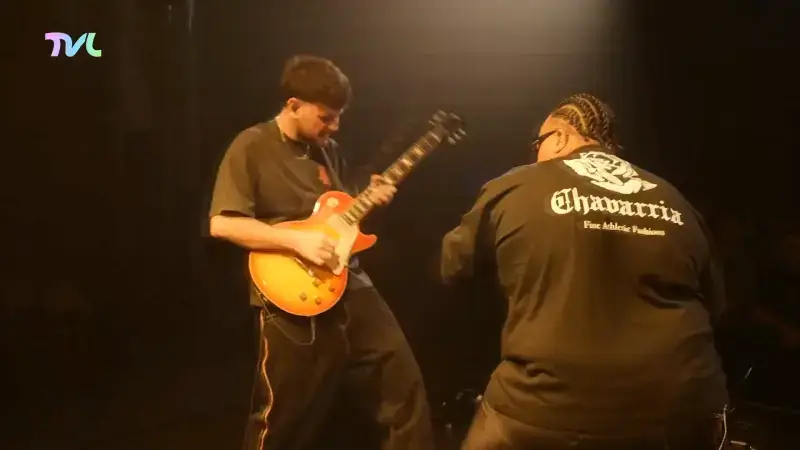 Hoofdafbeelding voor artikel Dikke verrast festivalgangers…