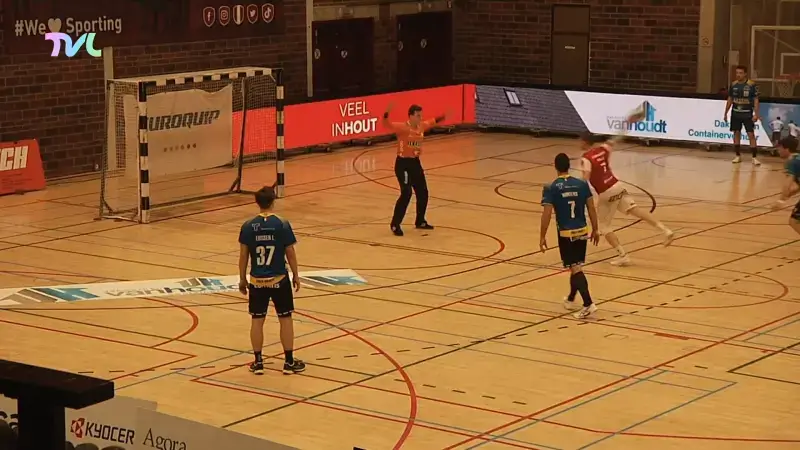 Hoofdafbeelding voor artikel Sporting Pelt snoept leidersplaats…