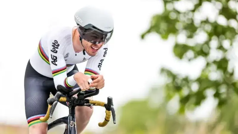 Tim Celen pakt brons op wereldbeker G-wielrennen in Gistel