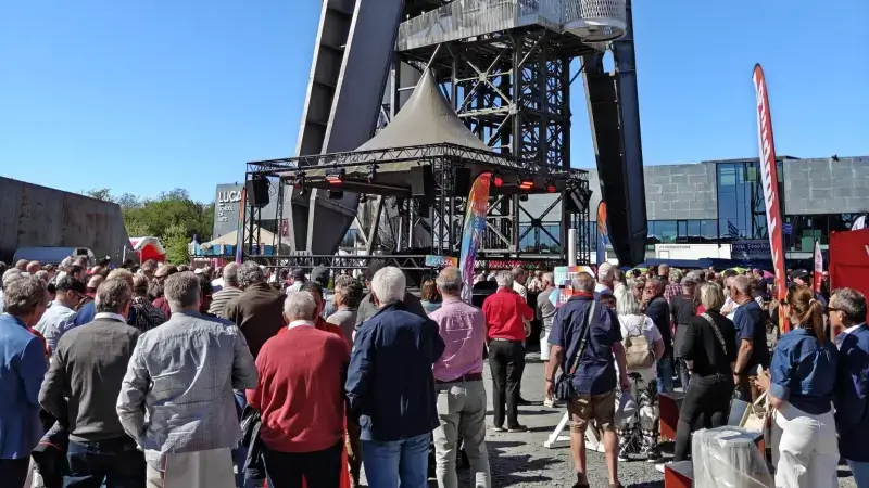Hoofdafbeelding voor artikel Dag van de Arbeid, socialistisch…