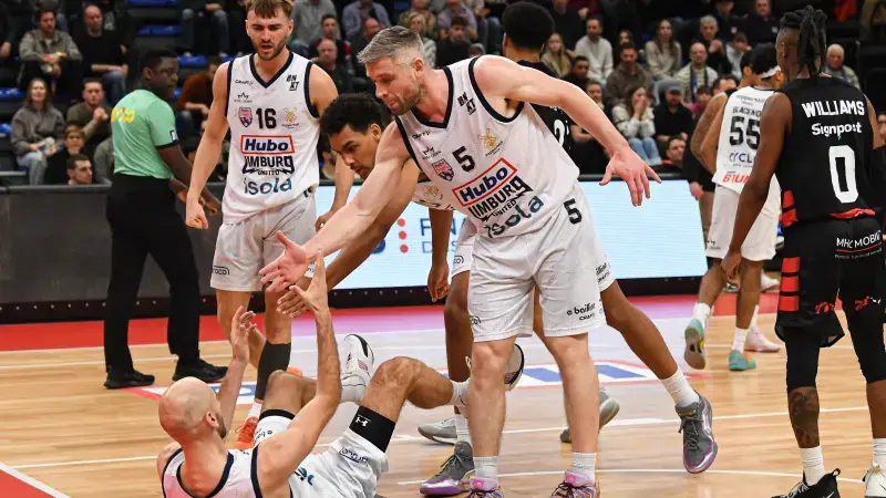 Hoofdafbeelding voor artikel Limburg United wint vlot van…