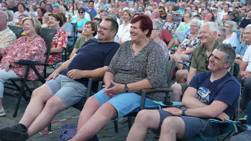 Hoofdafbeelding voor artikel 2.000 Vertellingen-fans voor…
