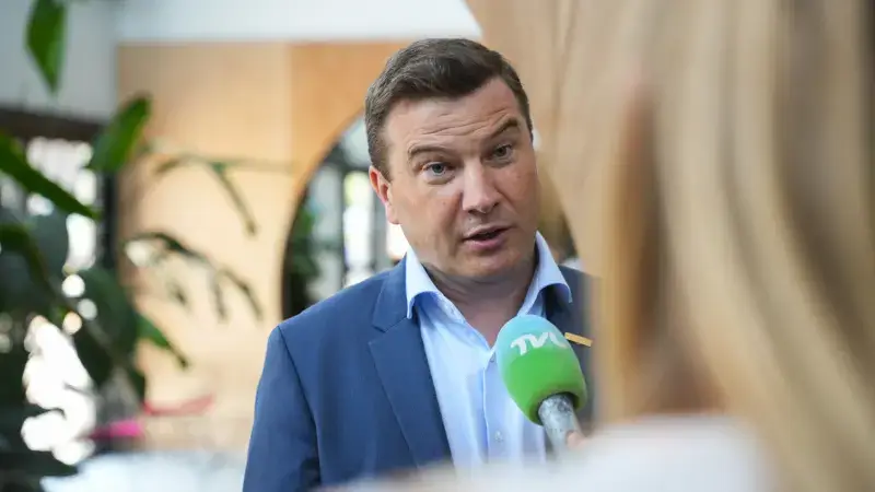 UHasselt-rector Vanheusden vraagt uitstel voor besparingen op studiebeurzen