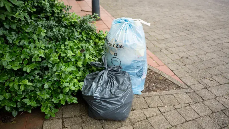 Hoofdafbeelding voor artikel Limburg.net start huisvuilophaling…