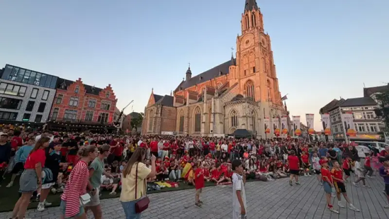 Hoofdafbeelding voor artikel Volle Groenmarkt voor match…