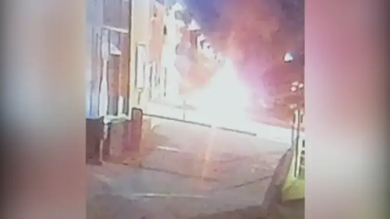Hoofdafbeelding voor artikel Man op step gezocht na brandstichting…