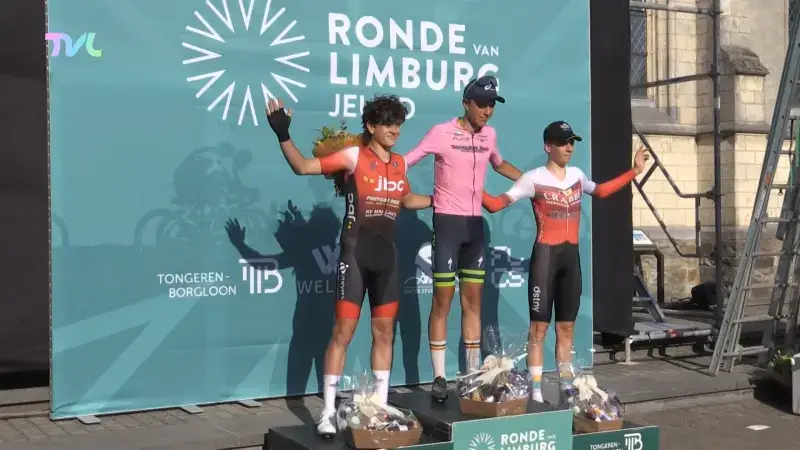 Hoofdafbeelding voor artikel Maillard wint tijdrit Ronde…