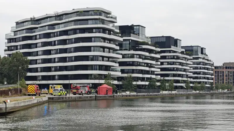 Hoofdafbeelding voor artikel Brandweer en politie aanwezig…