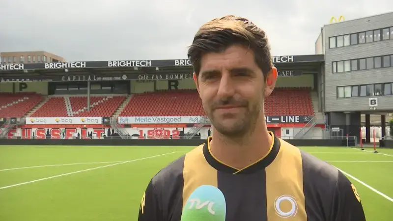 Thibaut Courtois: "Ik ben hersteld en kijk uit naar gesprek met Mark van Bommel."