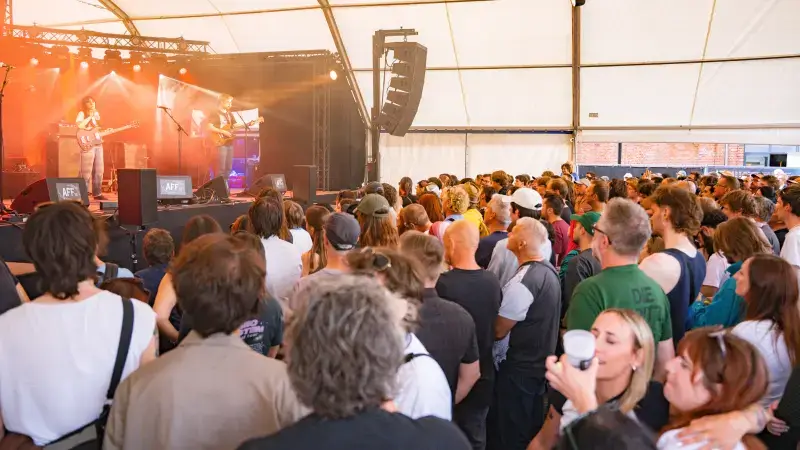 Hoofdafbeelding voor artikel Festivalgangers betalen graag…