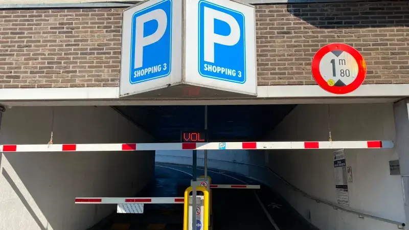 Hoofdafbeelding voor artikel Dakparking Shopping 3 dicht…