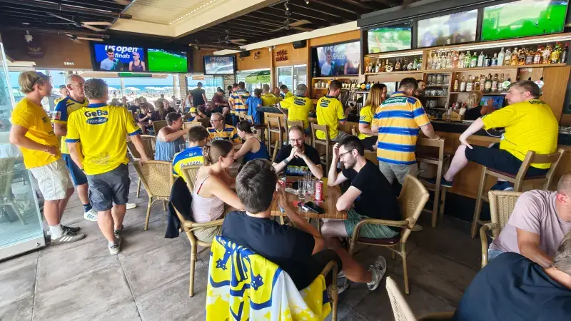 Hoofdafbeelding voor artikel STVV-supporters warmen op…