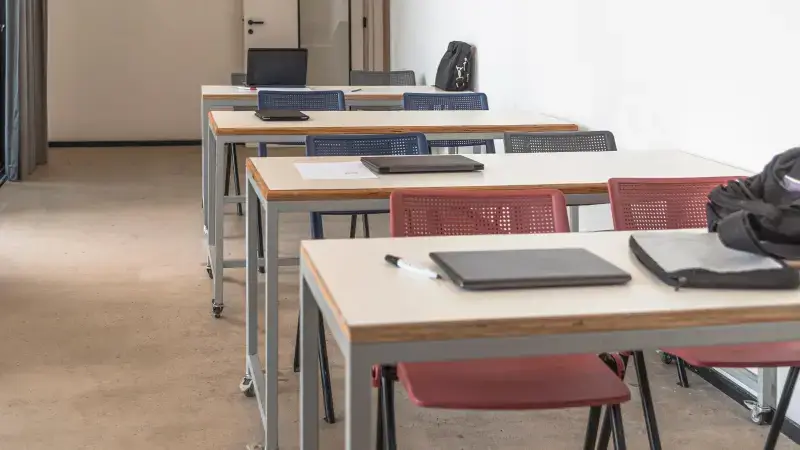 Hoofdafbeelding voor artikel Genk wil schooluitval vroeger…