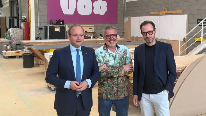 Hoofdafbeelding voor artikel Genkse decorbouwer Deusjevoo…