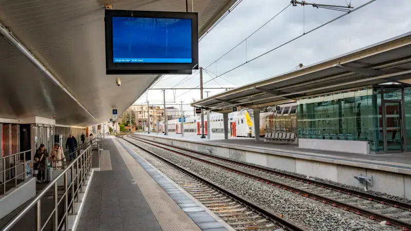 Hoofdafbeelding voor artikel Belgen pendelen gemiddeld…