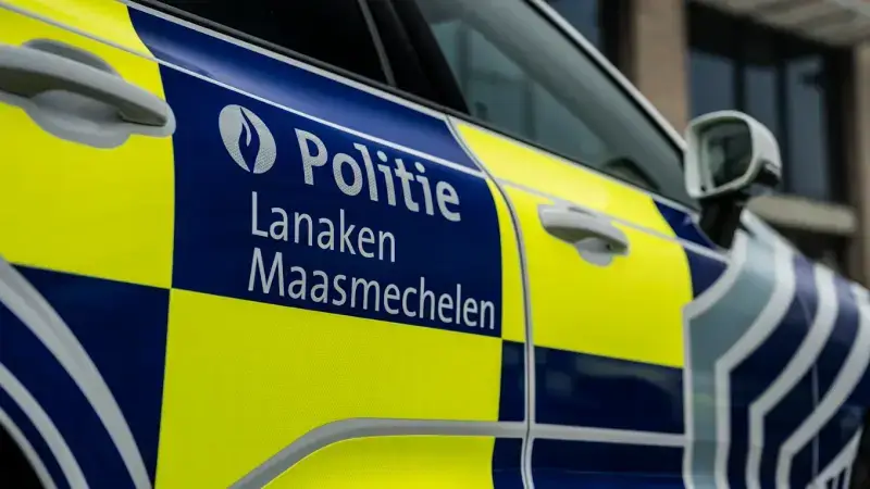 Hoofdafbeelding voor artikel Agent raakt gewond bij achtervolging…