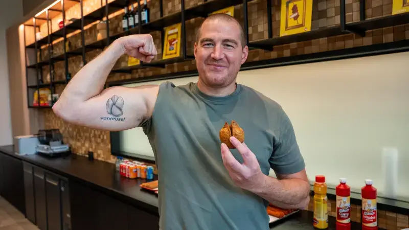 Vanreusel in Hamont trakteert militair op 110 kilo bouletten