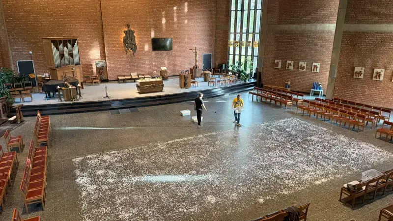 Hoofdafbeelding voor artikel 100.000 kruisjes voor oorlogsslachtoffers…
