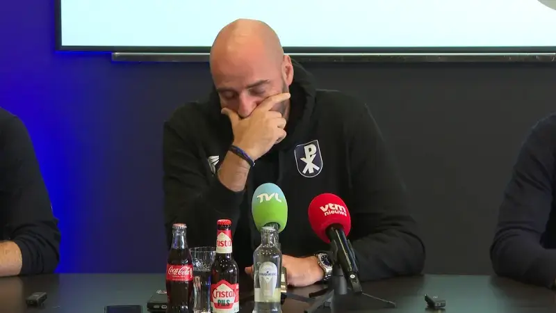 Hoofdafbeelding voor artikel Stijn Stijnen in tranen bij…