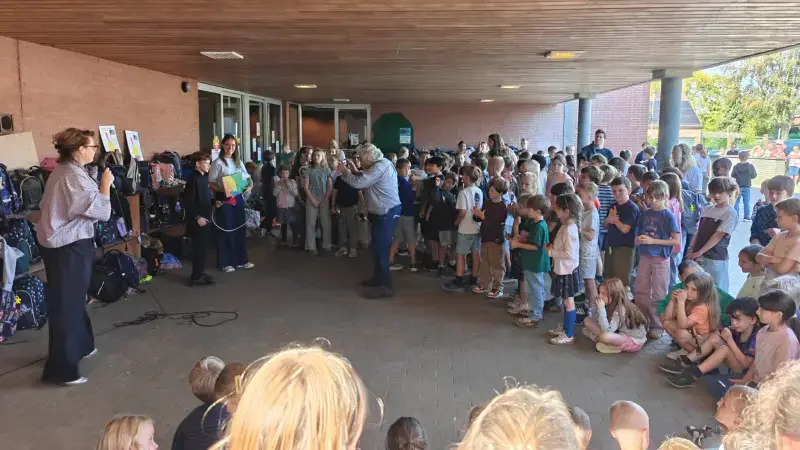 Hoofdafbeelding voor artikel Leerlingen in Halen luiden…