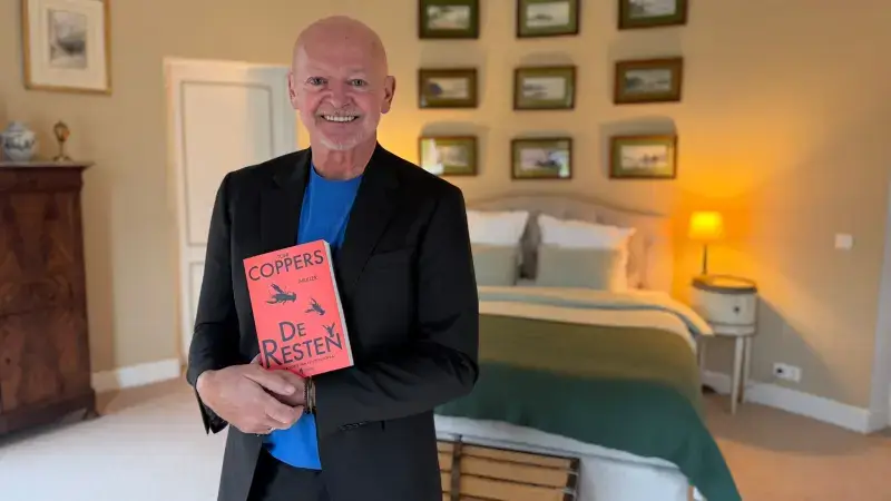 Hoofdafbeelding voor artikel Nieuw boek Toni Coppers speelt…