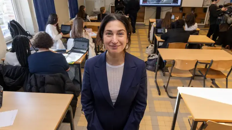 Hoofdafbeelding voor artikel Zuhal Demir wil drie onderwijsdiensten…