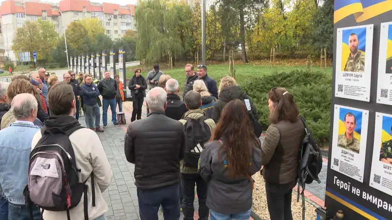 Hoofdafbeelding voor artikel Verdriet en vastberadenheid:…